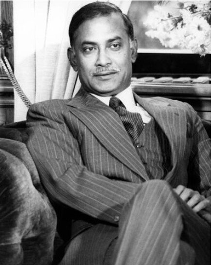 Zia_with blazer